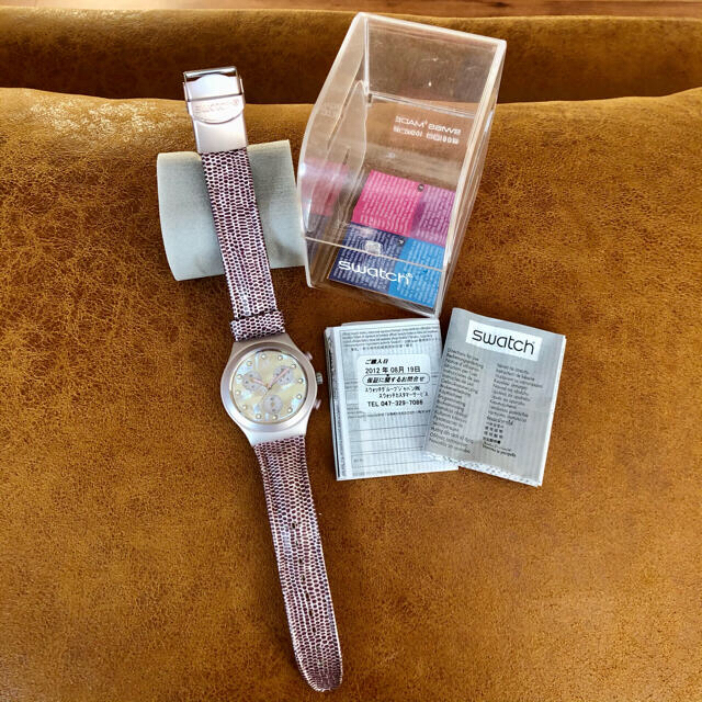 swatch(スウォッチ)のswatch スウォッチ クロノグラフ 腕時計 ピンク 電池交換済 レディースのファッション小物(腕時計)の商品写真