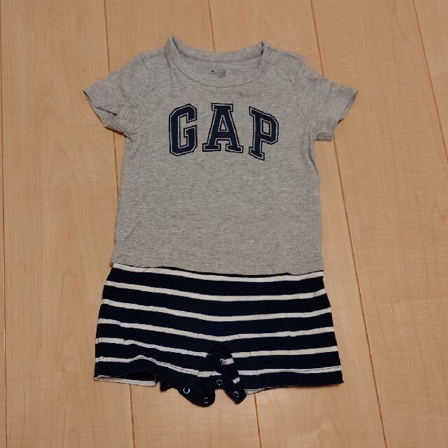 babyGAP(ベビーギャップ)のbabyGAP  ロンパース  80 キッズ/ベビー/マタニティのベビー服(~85cm)(ロンパース)の商品写真