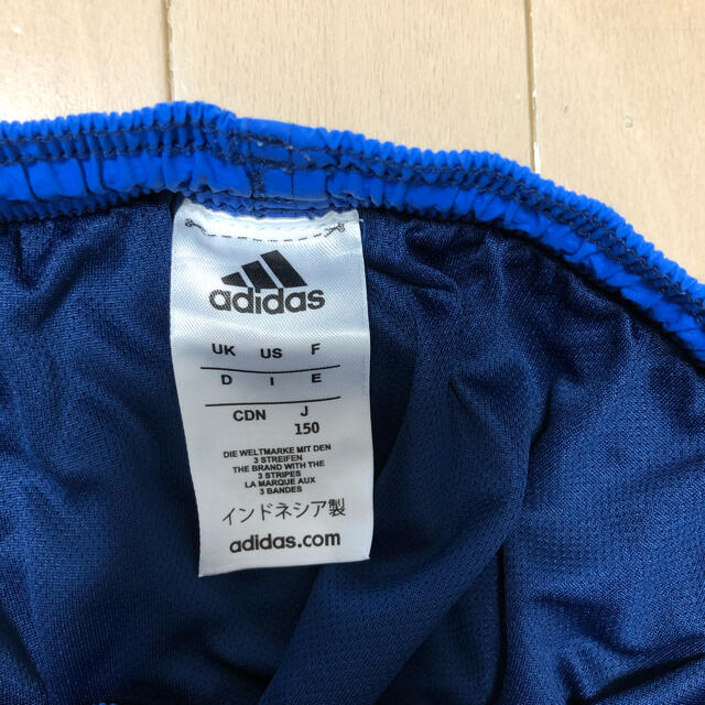 adidas(アディダス)のアディダス　水着　インナー付　150cm 男の子 キッズ/ベビー/マタニティのキッズ服女の子用(90cm~)(水着)の商品写真