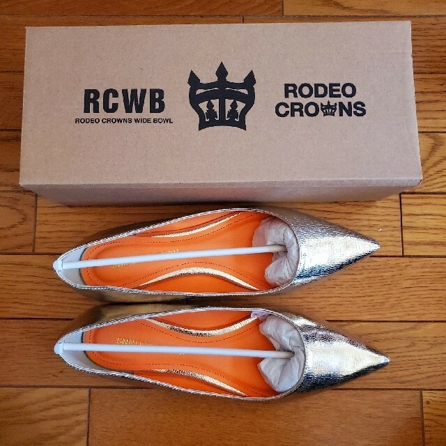 RODEO CROWNS(ロデオクラウンズ)のエナメルパンプス レディースの靴/シューズ(ハイヒール/パンプス)の商品写真