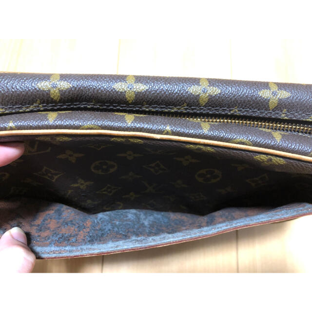 LOUIS VUITTON クラッチバック