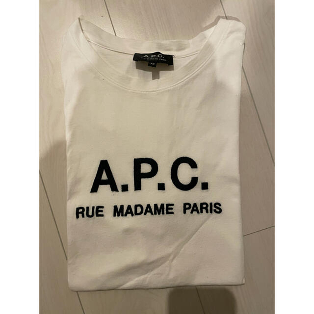 A.P.C(アーペーセー)のAPC ロゴt レディースのトップス(Tシャツ(半袖/袖なし))の商品写真