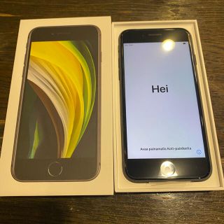 アイフォーン(iPhone)のau iPhone SE 第2世代　64GB ブラック SIMフリー 新品(スマートフォン本体)