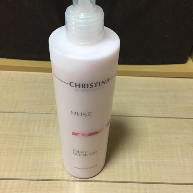 クリスティーナ　ミルキークレンザー　クレンジング　CHRISTINA