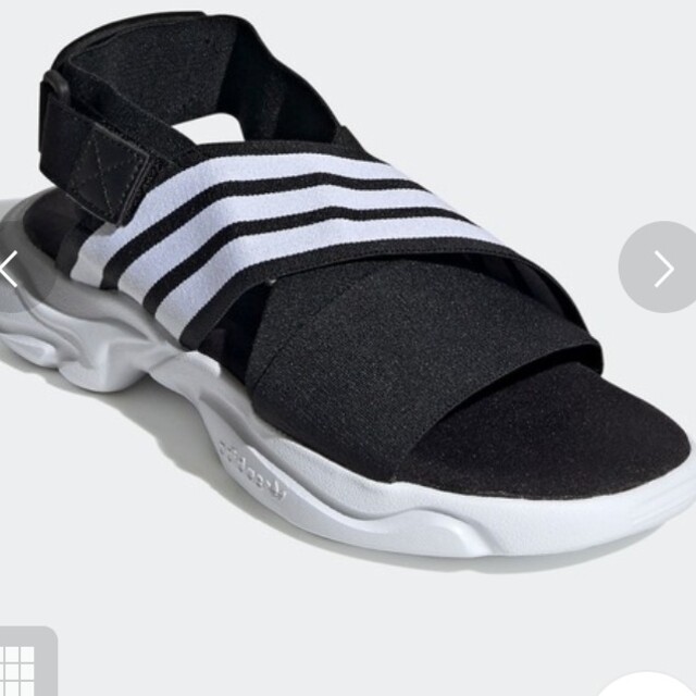 adidas(アディダス)のadiasMAGMUR SANDAL 23.5cm レディースの靴/シューズ(サンダル)の商品写真