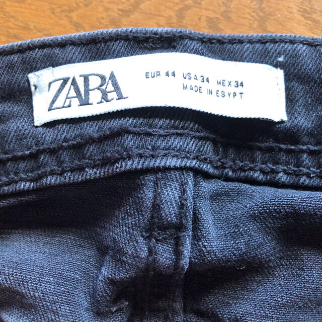 ZARA(ザラ)のZARA スキニー　ブラック　デニム　ジーンズ　新品未使用　タグ付き　34 メンズのパンツ(デニム/ジーンズ)の商品写真