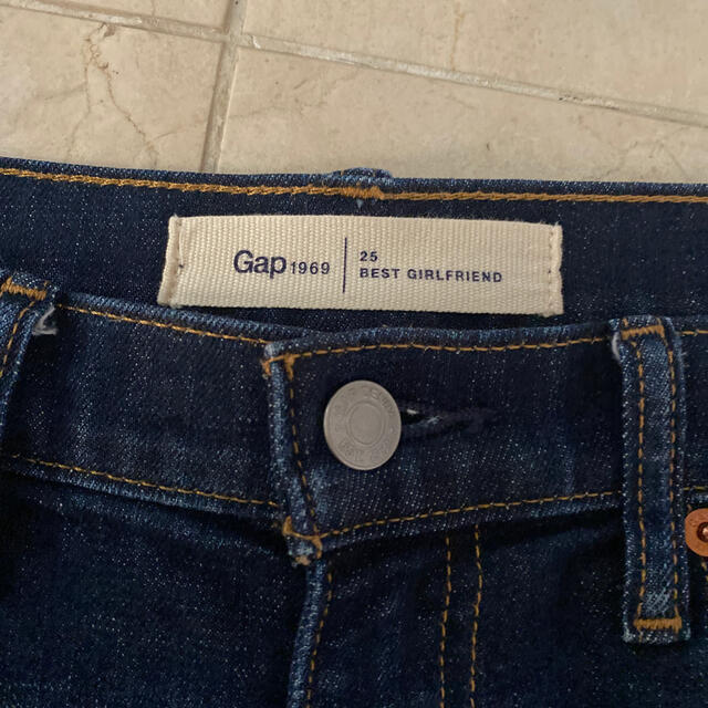 GAP(ギャップ)のGAP ベストガールフレンド　デニム  25 レディースのパンツ(デニム/ジーンズ)の商品写真