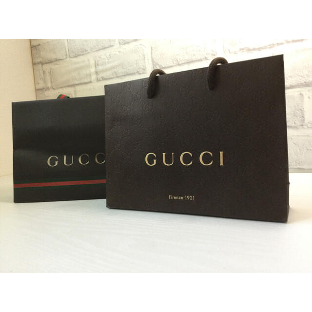 Gucci(グッチ)のグッチ　GUCCI  ショップ袋　紙袋　2枚組 レディースのバッグ(ショップ袋)の商品写真