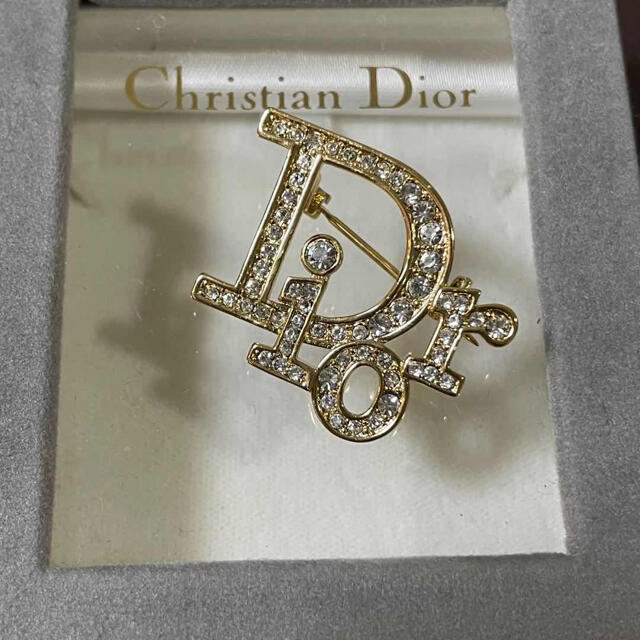 Dior ブローチ