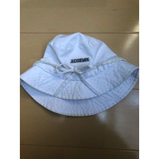 JACQUEMUS 紐付き ホワイト 帽子