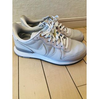 NIKE スニーカー(スニーカー)