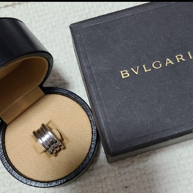 BVLGARI(ブルガリ)のBVLGARI ブルガリ B.Zero1 K18WG リング レディースのアクセサリー(リング(指輪))の商品写真