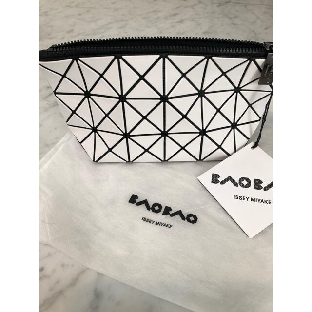 ISSEY MIYAKE - 新品未使用♡ BAOBAO ISSEY MIYAKE 白バオバオの通販