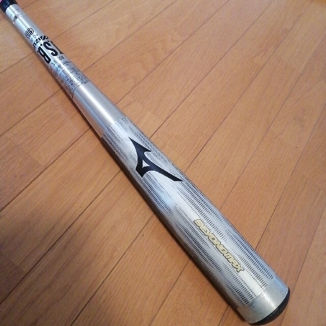 希少品!高強度&高耐久 日本製金属ビヨンド 軟式バット 84cm 700g
