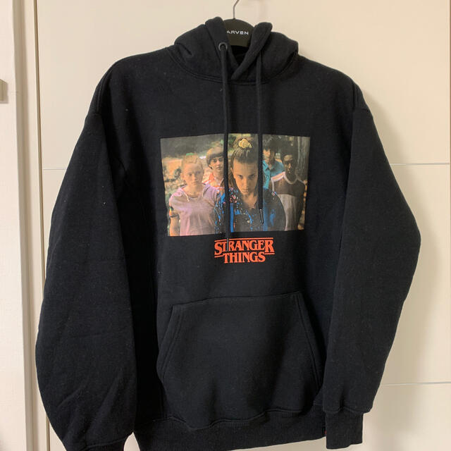 eleaストレンジャーシングスイタリア購入ストレンジャーシングス パーカー pull&bear netflix