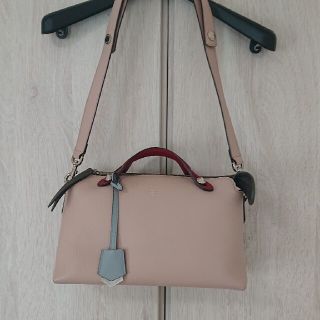 フェンディ 新作(ブラウン/茶色系)の通販 30点 | FENDIを買うならラクマ