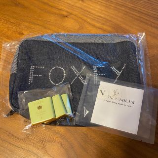 フォクシー(FOXEY)のみかん様専用　FOXEY デニムポーチ ノベルティ(ポーチ)