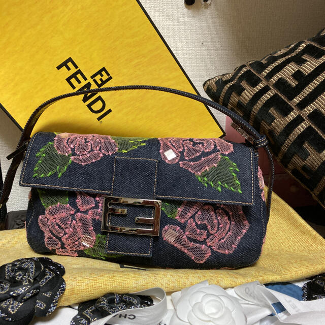 レディース超美品☆ヴィンテージ☆レア☆FENDI☆クロワッサン☆ショルダーバッグ☆デニム☆