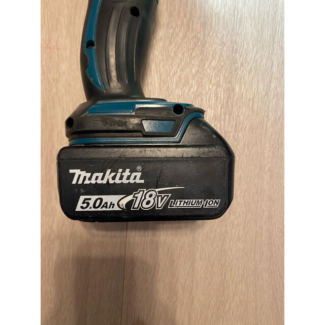 Makita(マキタ)のマキタ makita ML801 ライト バッテリーセット スポーツ/アウトドアの自転車(工具/メンテナンス)の商品写真