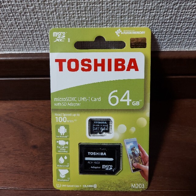 東芝(トウシバ)の★アダプタ付き★マイクロSDカード★東芝★microSD 64GB★ スマホ/家電/カメラのスマートフォン/携帯電話(その他)の商品写真