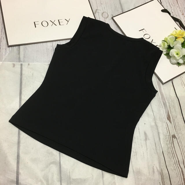 FOXEY(フォクシー)の♡ FOXEY  フォクシー　トップス美品♡ Rene レディースのトップス(カットソー(半袖/袖なし))の商品写真