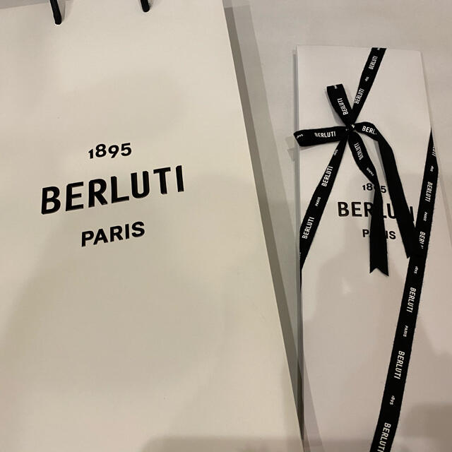 Berluti(ベルルッティ)のBerluti ベルルッティ ネクタイ ラージストライプ シルクスクリット メンズのファッション小物(ネクタイ)の商品写真