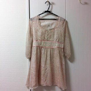 アイズビット(ISBIT)のWendine♡ピンク小花柄ワンピ(ミニワンピース)