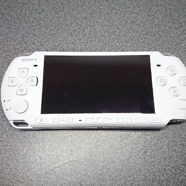 PlayStation Portable(プレイステーションポータブル)の「極美品」PSP3000 ホワイト エンタメ/ホビーのゲームソフト/ゲーム機本体(携帯用ゲーム機本体)の商品写真