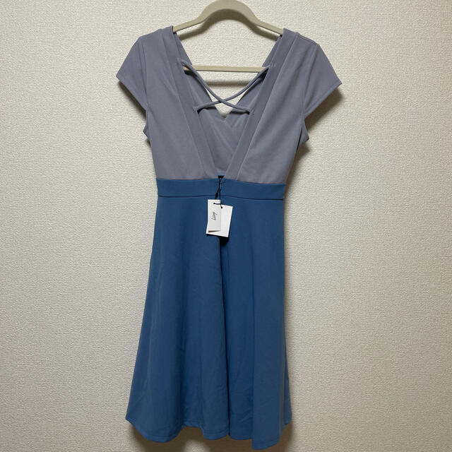 dazzy store(デイジーストア)のリボン付きバイカラーAラインミニドレス レディースのフォーマル/ドレス(ナイトドレス)の商品写真