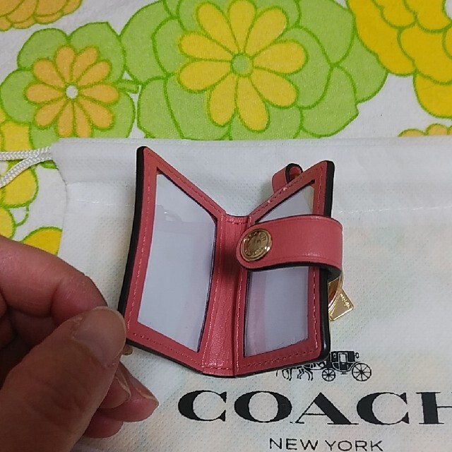 coach☆レア☆イチゴ☆キーホルダー