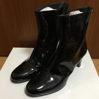 【新品】theory petit ☆ エナメル　ショートブーツ