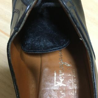 フェラガモ(Ferragamo)の専用になります。(ローファー/革靴)