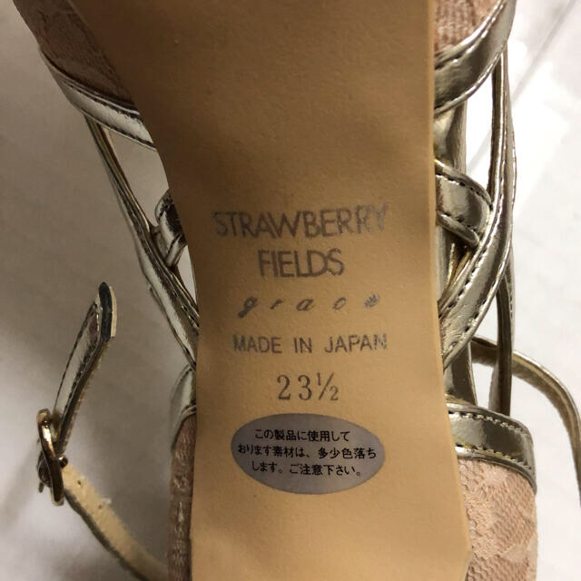 STRAWBERRY-FIELDS(ストロベリーフィールズ)のパンプス　ストロベリーフィールズ レディースの靴/シューズ(ハイヒール/パンプス)の商品写真