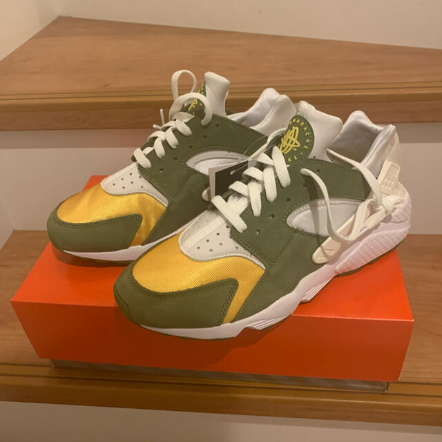 STUSSY × NIKE AIR HUARACHE