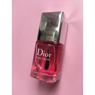 クリスチャンディオール(Christian Dior)の新品未使用⭐︎ディオール　ネイルグロー　7ml ネイルエナメル(ネイル用品)