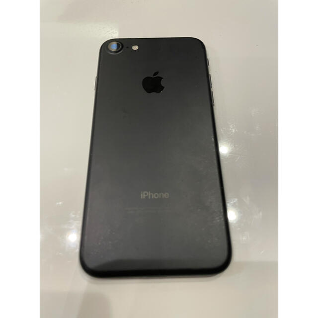 Apple(アップル)のiPhone7 128GB スマホ/家電/カメラのスマートフォン/携帯電話(スマートフォン本体)の商品写真