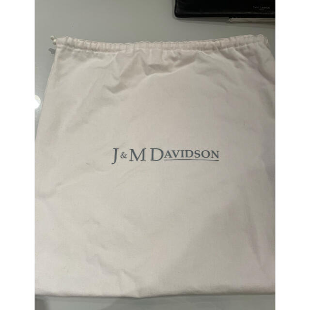 J&M DAVIDSON(ジェイアンドエムデヴィッドソン)のJ&M DAVIDSON スタッズバッグ レディースのバッグ(クラッチバッグ)の商品写真