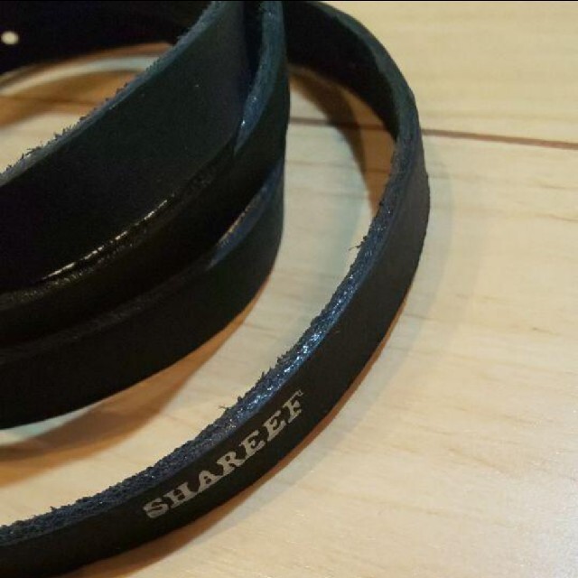 SHAREEF(シャリーフ)の未使用 SHAREEF REATHER BRACELET ブラック メンズのアクセサリー(ブレスレット)の商品写真