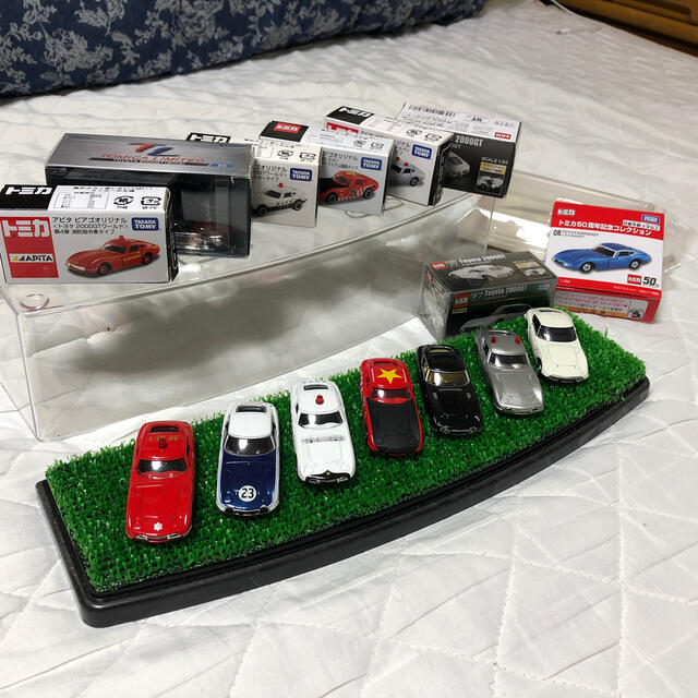 TOMMY(トミー)のトミカ トヨタ2000GT 9台セット 新品 エンタメ/ホビーのおもちゃ/ぬいぐるみ(ミニカー)の商品写真