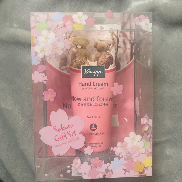 Kneipp(クナイプ)の【新品未使用】クナイプ ハンドクリーム&バスソルト コスメ/美容のボディケア(ハンドクリーム)の商品写真