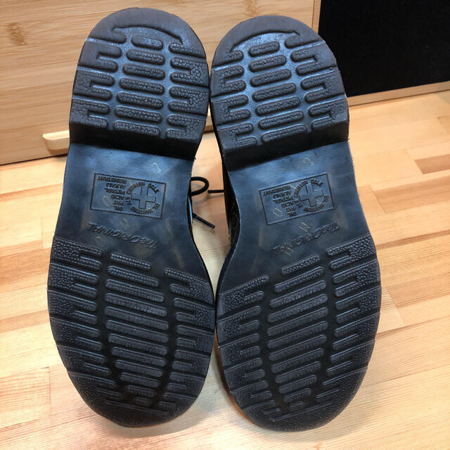ドクターマーチン 受胎告知 (Dr.Martens) 8ホール UK4 絵画 | www