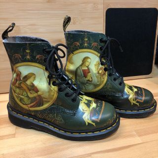 ドクターマーチン　受胎告知　(Dr.Martens) 8ホール　UK4 絵画