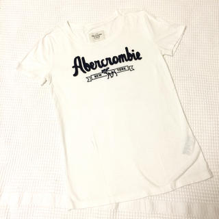 アバクロンビーアンドフィッチ(Abercrombie&Fitch)のアバクロンビー&フィッチ ロゴTシャツ(Tシャツ(半袖/袖なし))