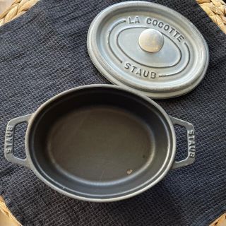 ストウブ(STAUB)の【ターカ様用】オーバル15cm  ※本体ブラック蓋グレー(鍋/フライパン)