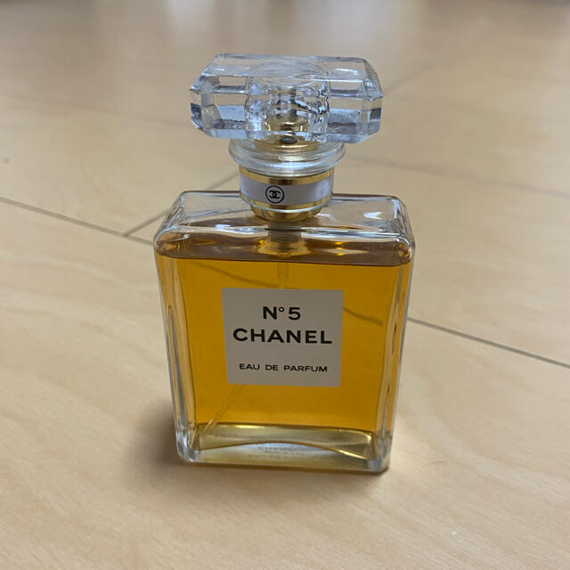 CHANEL(シャネル)のCHANEL シャネル　NO.5 コスメ/美容の香水(香水(女性用))の商品写真