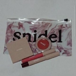 Sweet Snidel スナイデル 春色コスメセット&花柄ポーチ