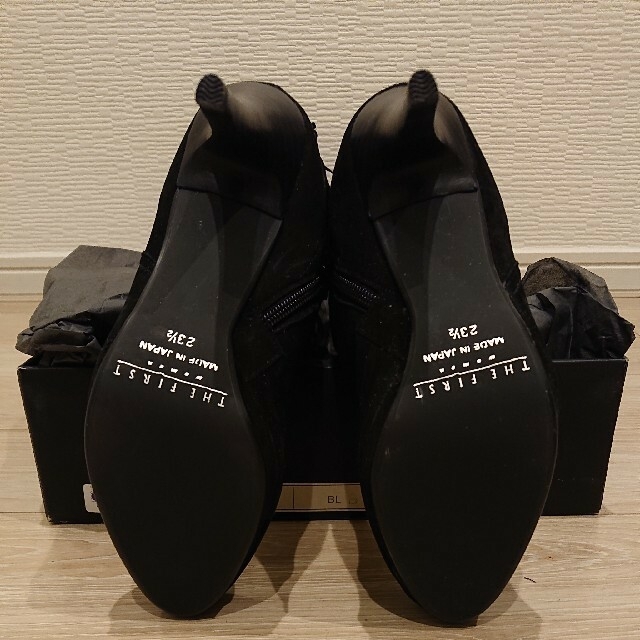 THE FIRST(ザファースト)の新品　ザファースト　レディース　ニーハイ　ロングブーツ　ブラック　黒　スエード レディースの靴/シューズ(ブーツ)の商品写真