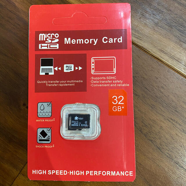 マイクロSDカード 32GB スマホ/家電/カメラのPC/タブレット(PC周辺機器)の商品写真