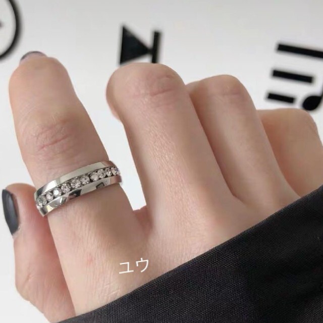 ステンレスリング　ラインストーンリング　レディースリング レディースのアクセサリー(リング(指輪))の商品写真