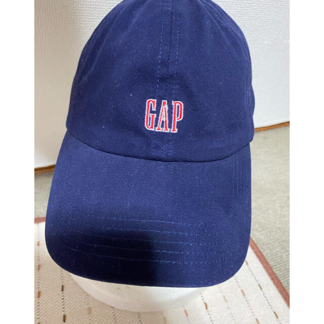 GAP(ギャップ)の新品未使用GAP.野球帽子　キャップ　ネイビーフリー男女兼用 メンズの帽子(キャップ)の商品写真